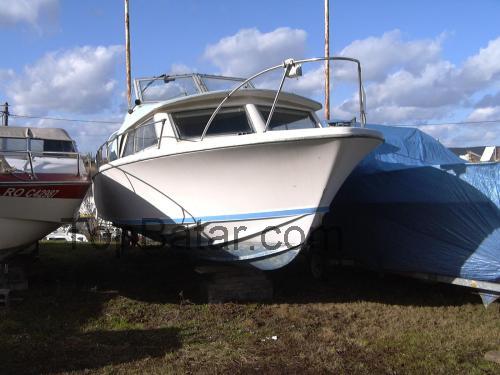 Bertram 25 Express tekniska specifikationer och recensioner